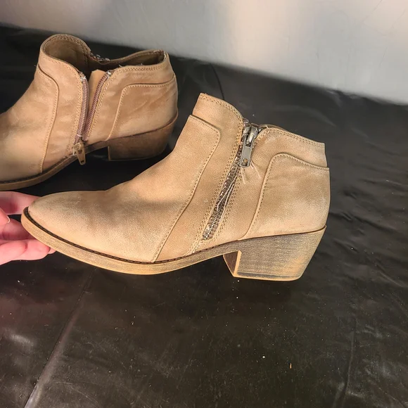 Maurices suede ankle boots - Picture 6 of 12